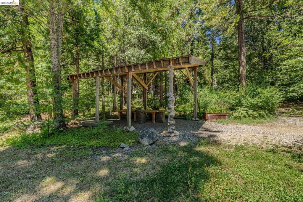 2495 Hangtree Trail Property Photo 13