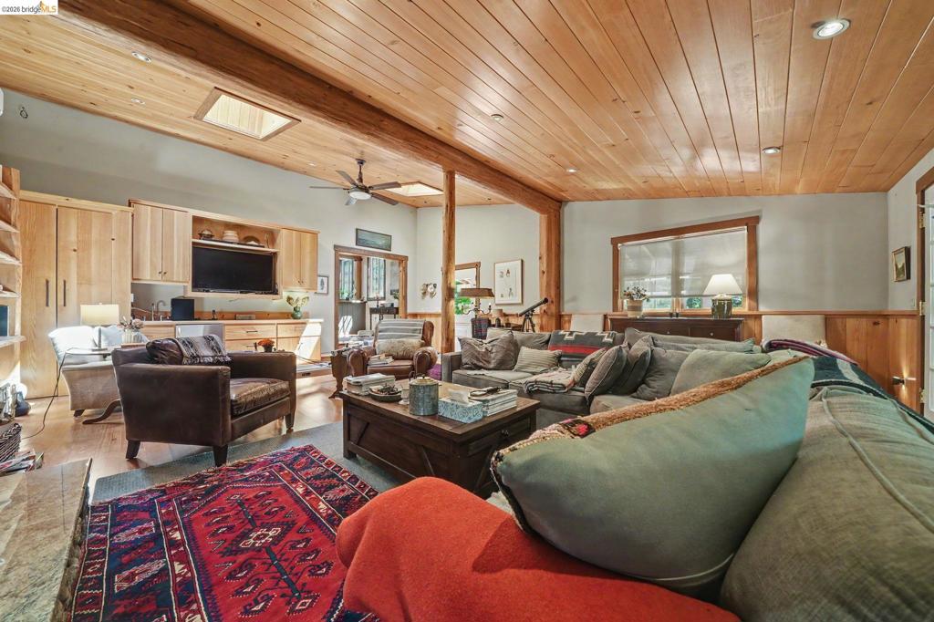 2495 Hangtree Trail Property Photo 22