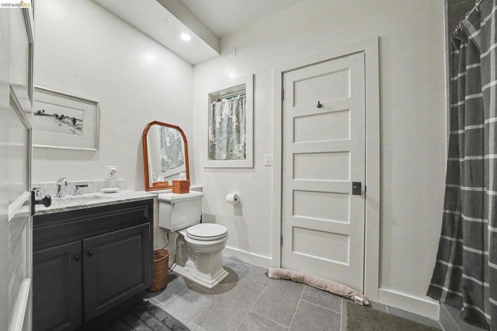 2495 Hangtree Trail Property Photo 39