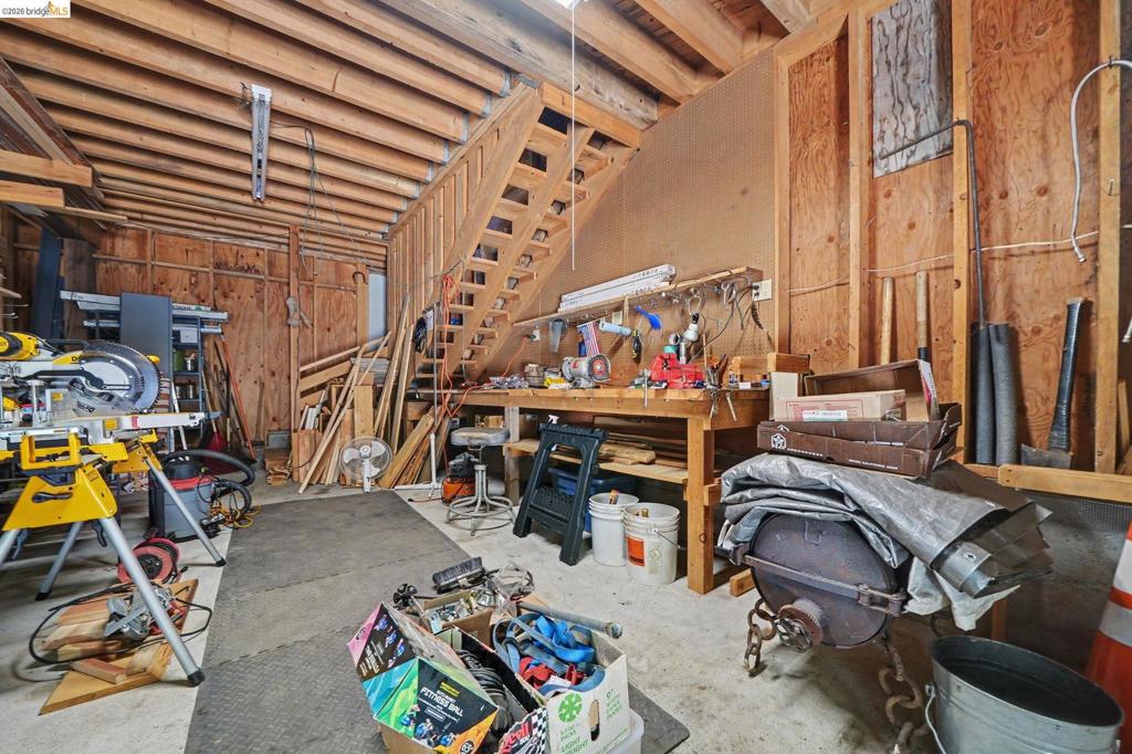 2495 Hangtree Trail Property Photo 43