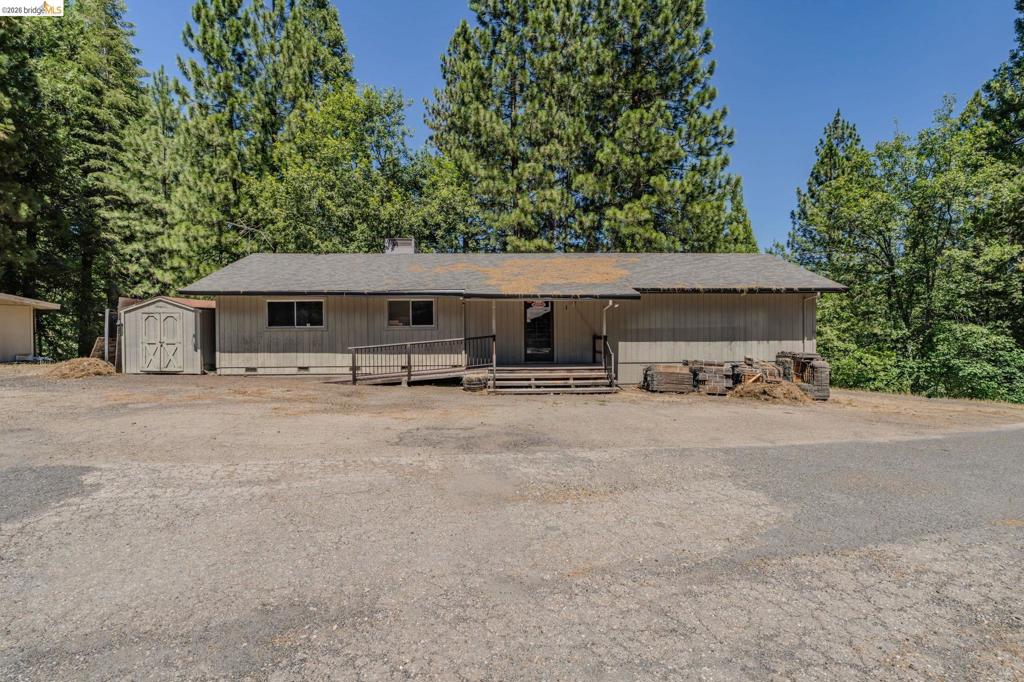 1495 Linebaugh Rd Property Photo 4