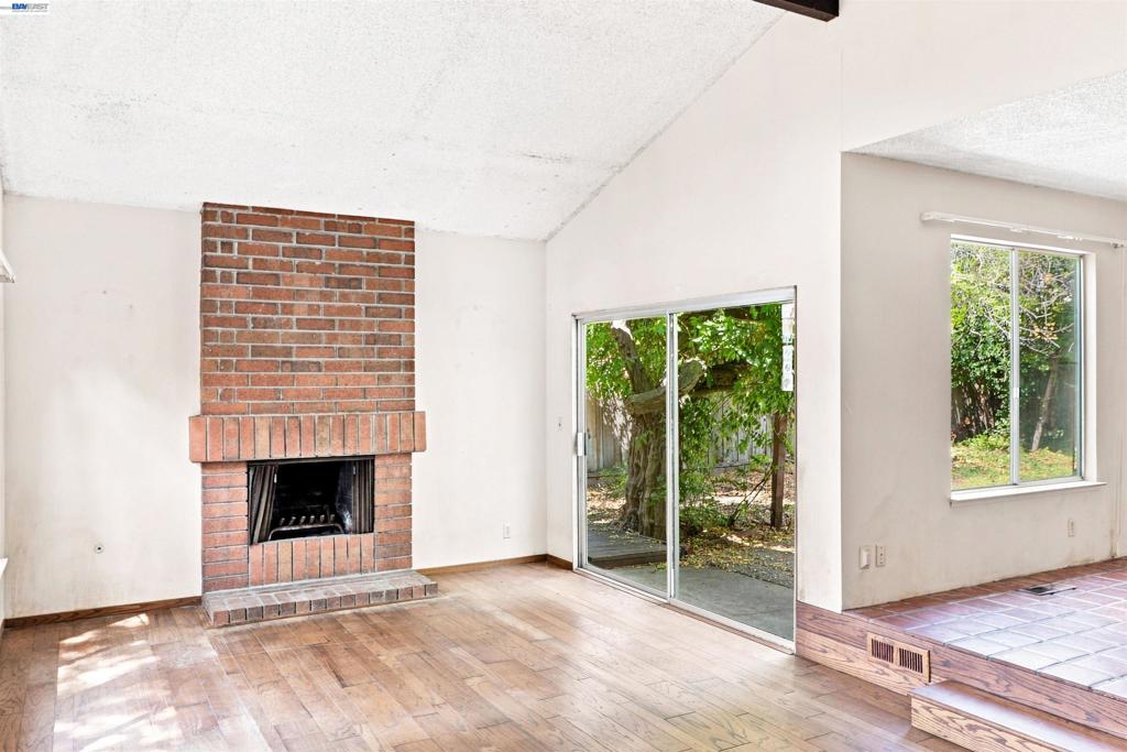 35278 Cornwall Pl Property Photo 5
