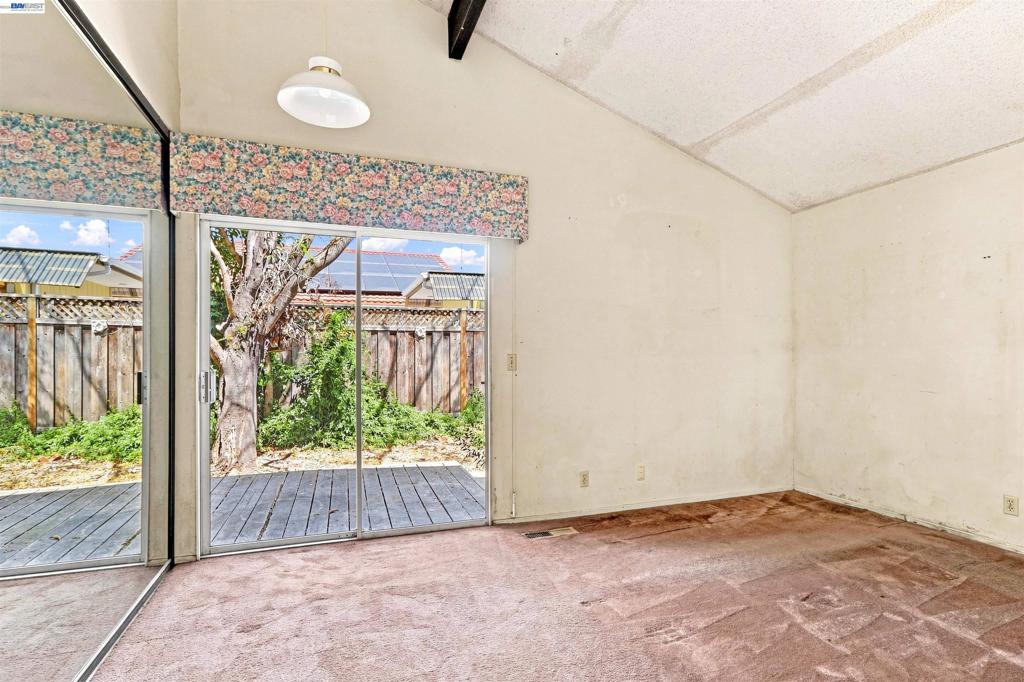 35278 Cornwall Pl Property Photo 12