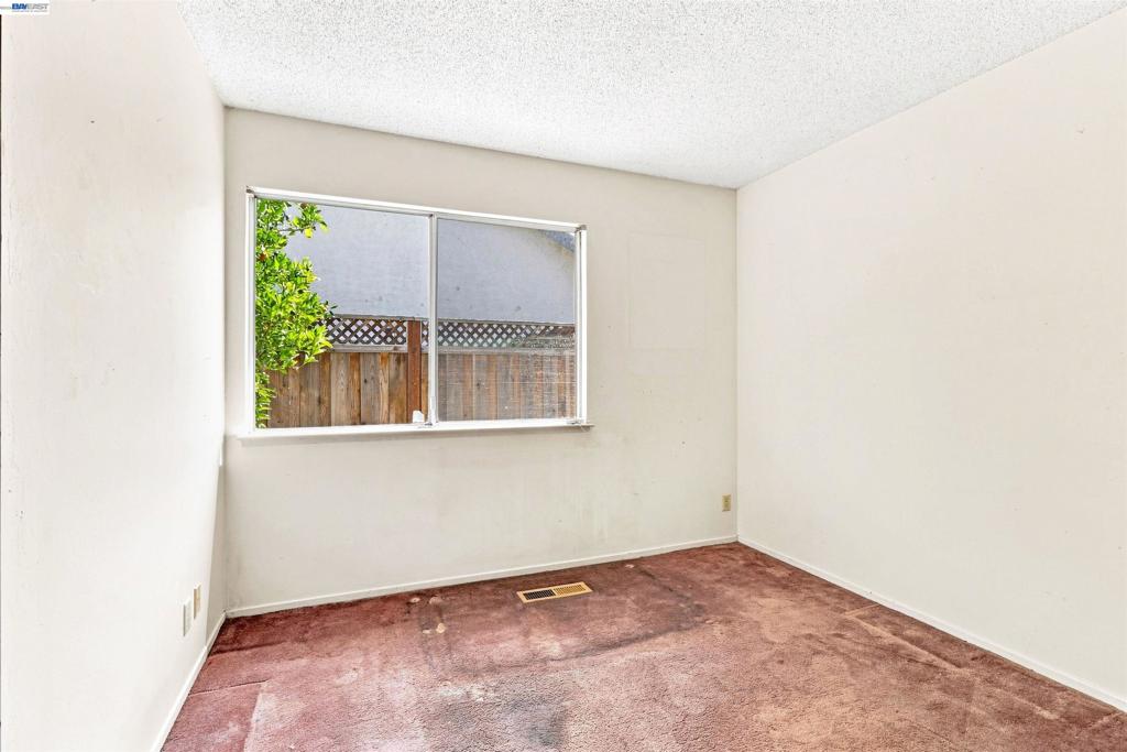 35278 Cornwall Pl Property Photo 16