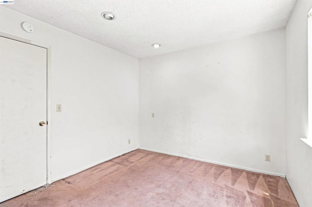 35278 Cornwall Pl Property Photo 20