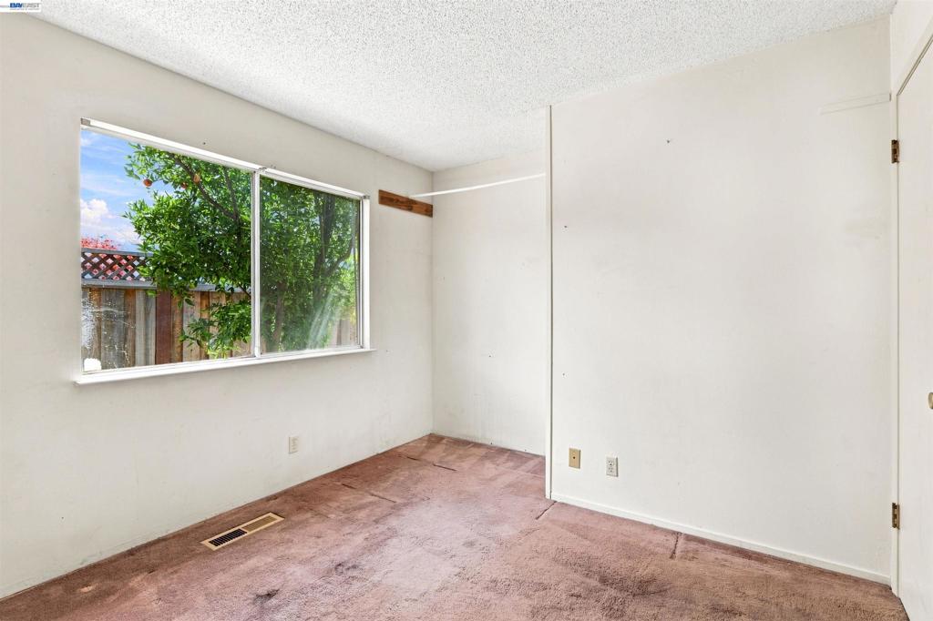 35278 Cornwall Pl Property Photo 21