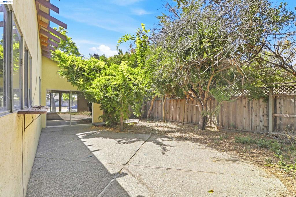 35278 Cornwall Pl Property Photo 25