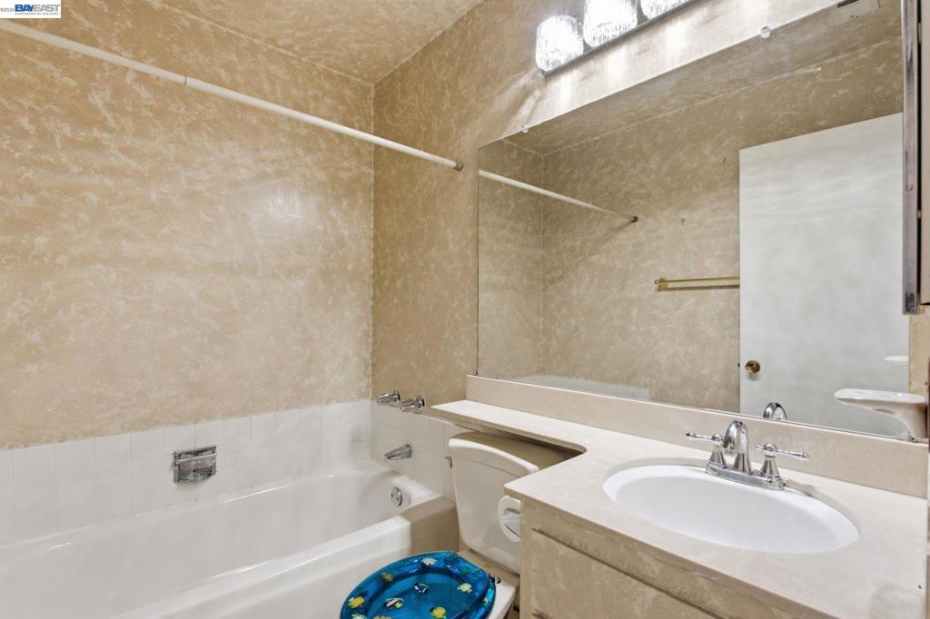 364 Blossom Hill Rd Property Photo 24