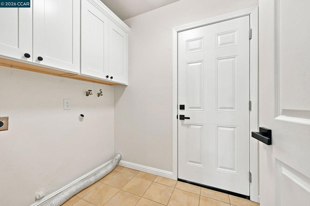 2706 Canyon Creek Dr. Property Photo 17