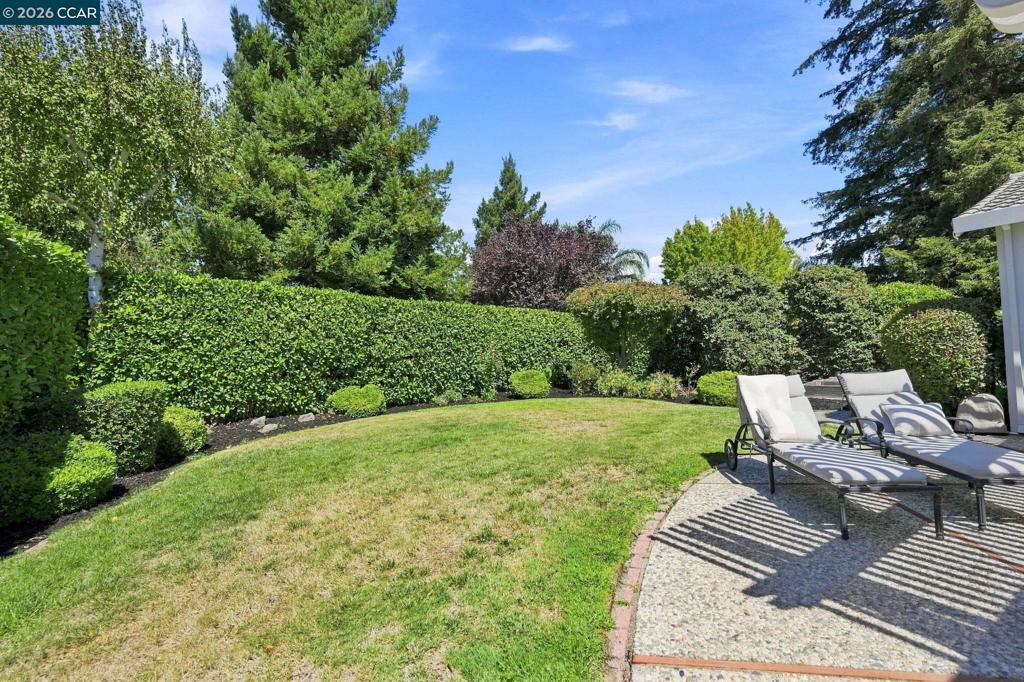 2706 Canyon Creek Dr. Property Photo 30
