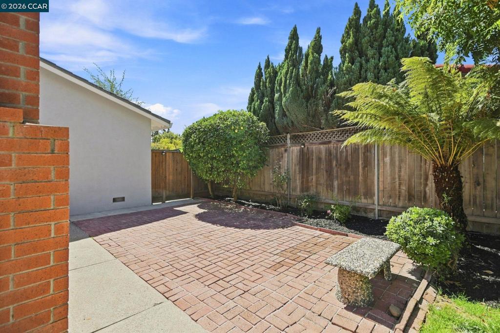 2706 Canyon Creek Dr. Property Photo 35