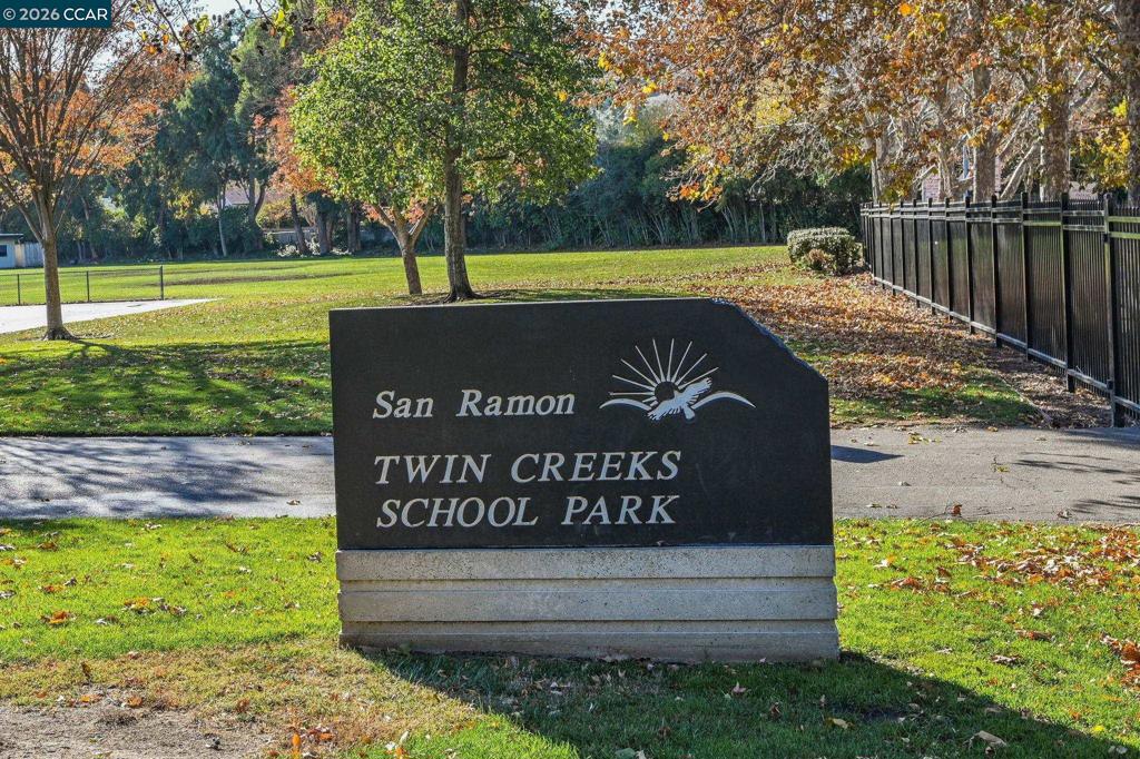 2706 Canyon Creek Dr. Property Photo 41