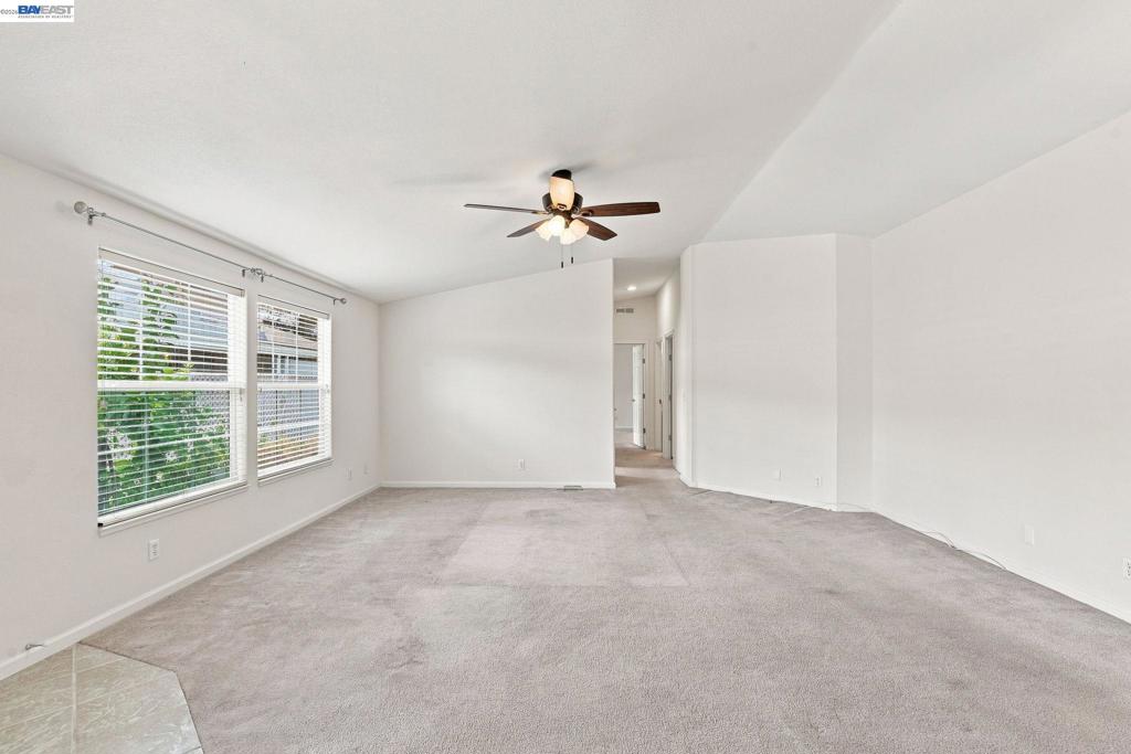 3263 Vineyard Ave., #86 Property Photo 6
