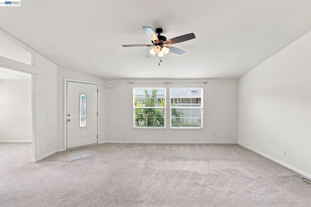 3263 Vineyard Ave., #86 Property Photo 8