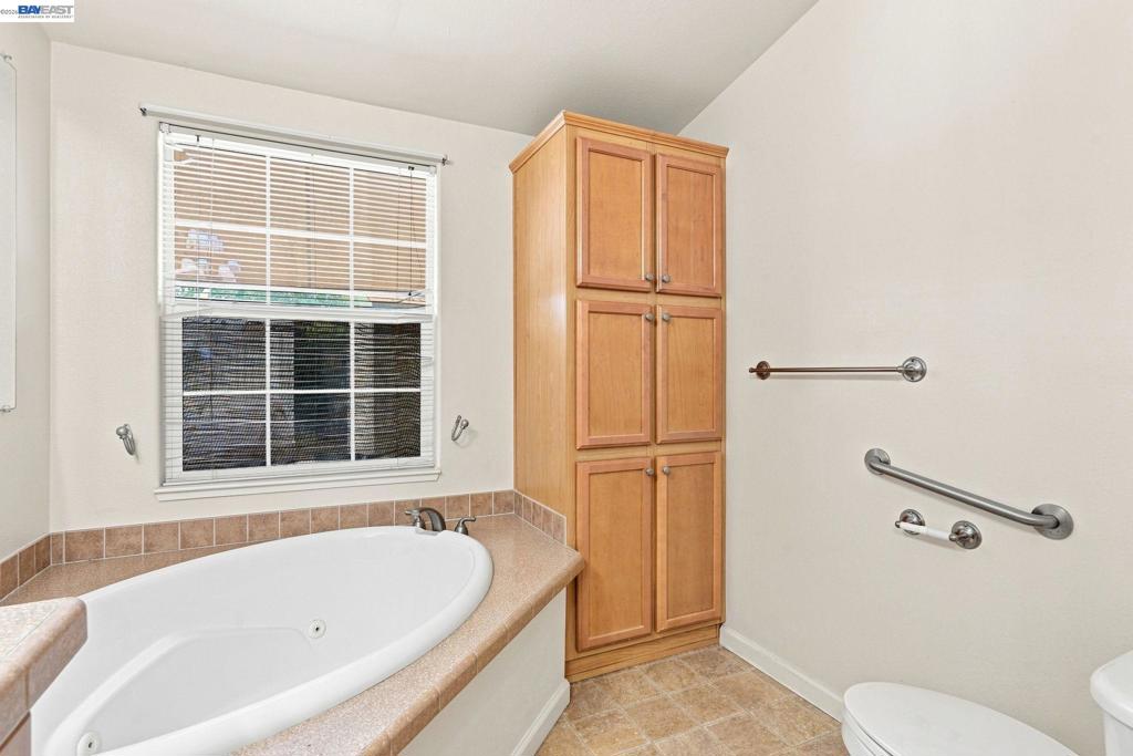 3263 Vineyard Ave., #86 Property Photo 25