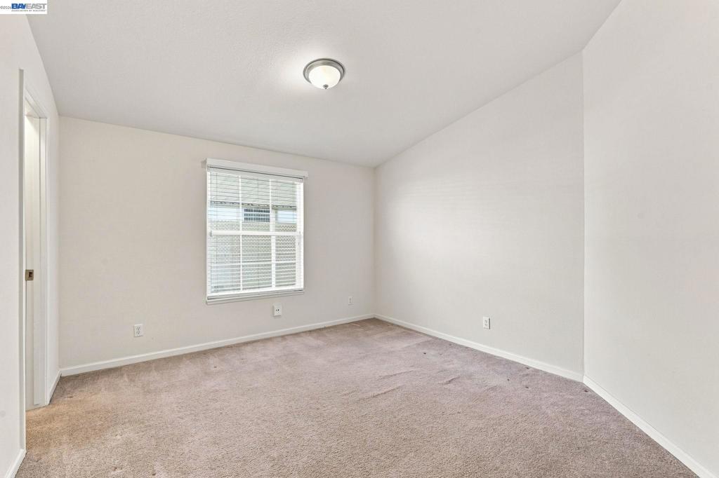 3263 Vineyard Ave., #86 Property Photo 28