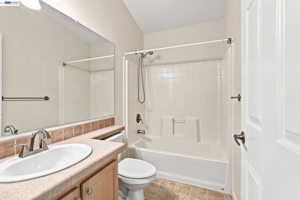3263 Vineyard Ave., #86 Property Photo 30
