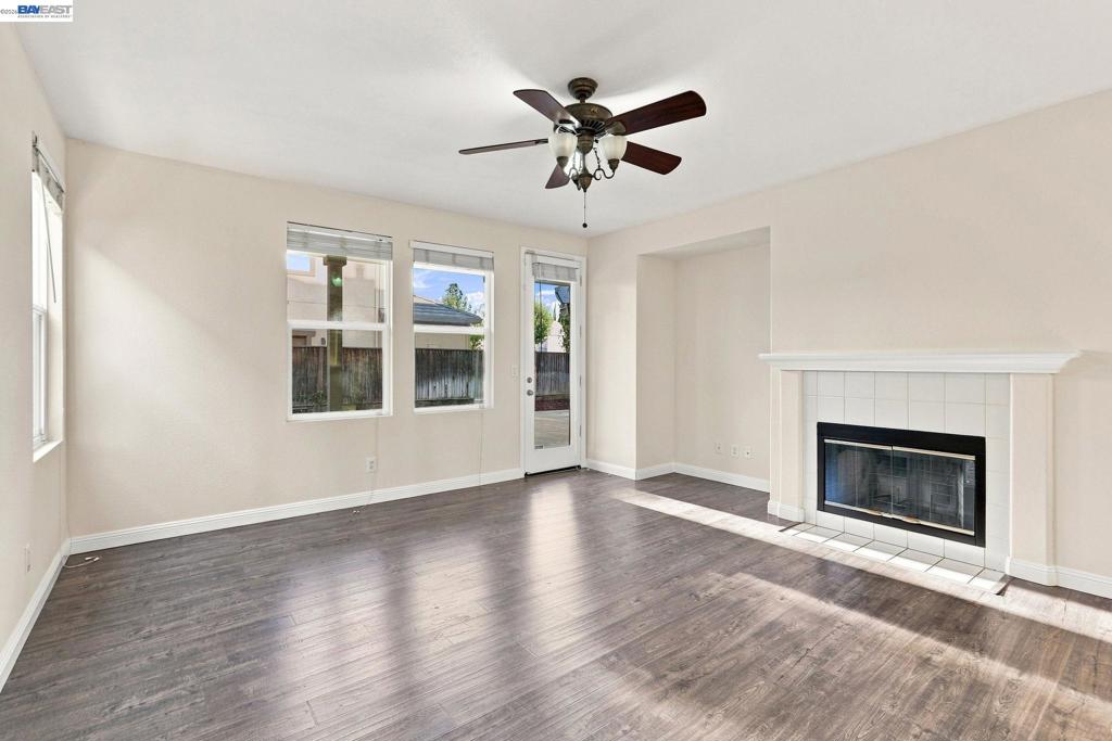 565 Presidio Pl Property Photo 11