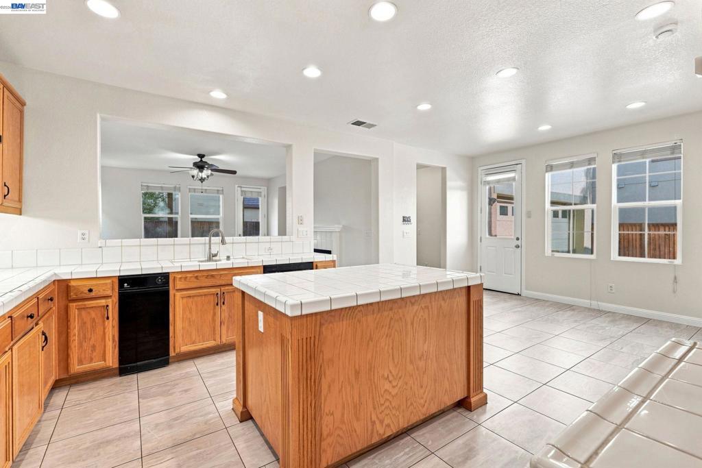 565 Presidio Pl Property Photo 15