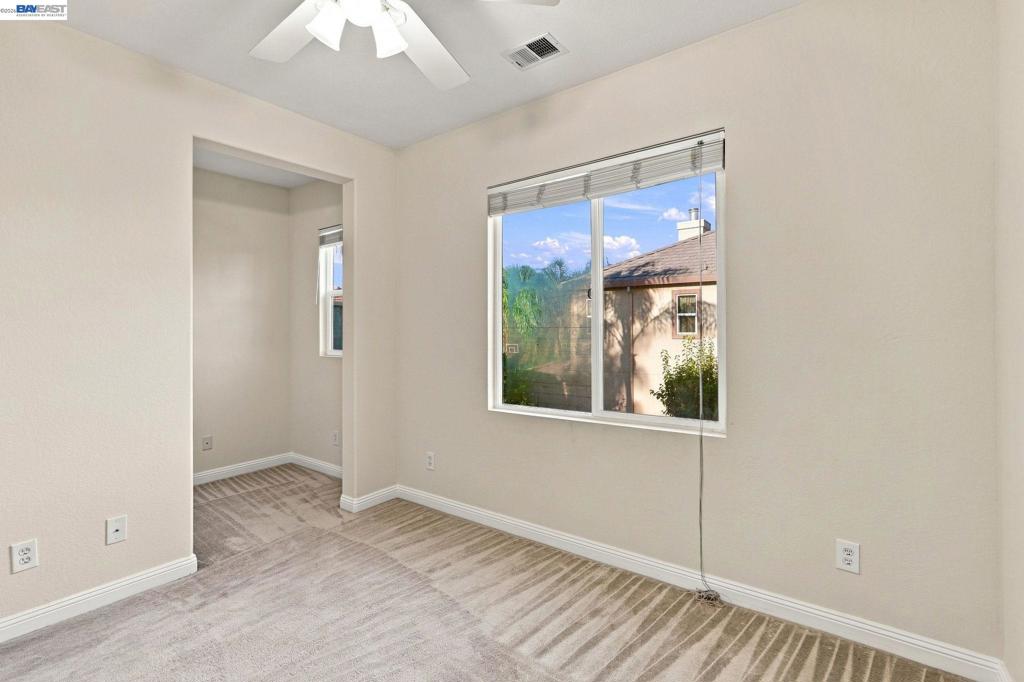 565 Presidio Pl Property Photo 31