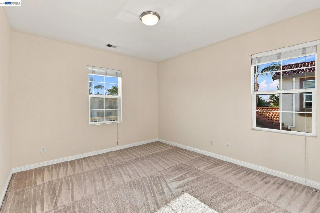 565 Presidio Pl Property Photo 35