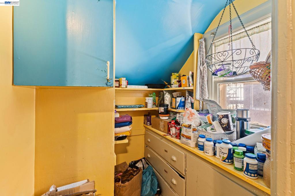 3856 West St Property Photo 10