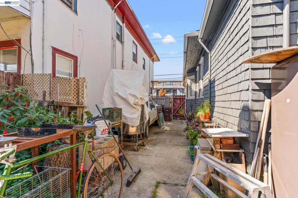 3856 West St Property Photo 27