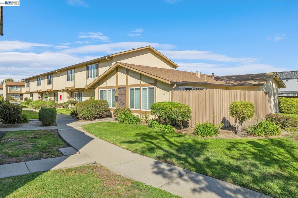 34524 Somerset Ter Property Photo 1