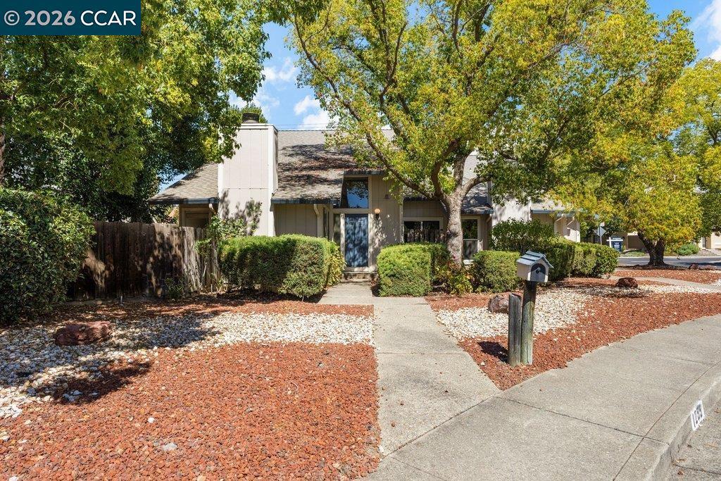 1299 Sheppard Ct Property Photo 3
