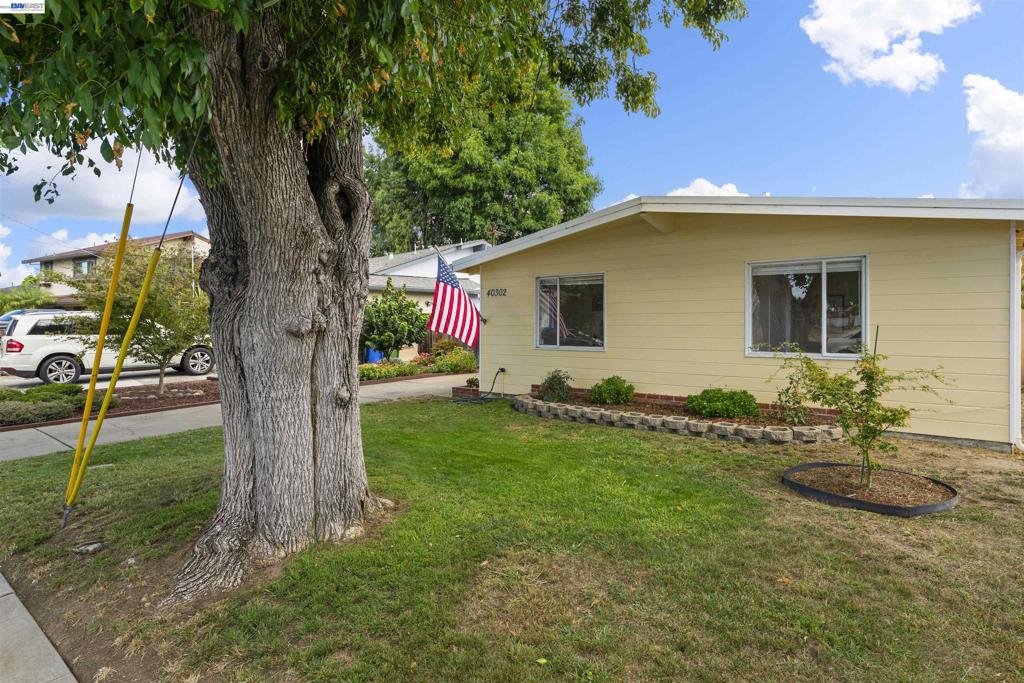 40302 Condon St Property Photo 5