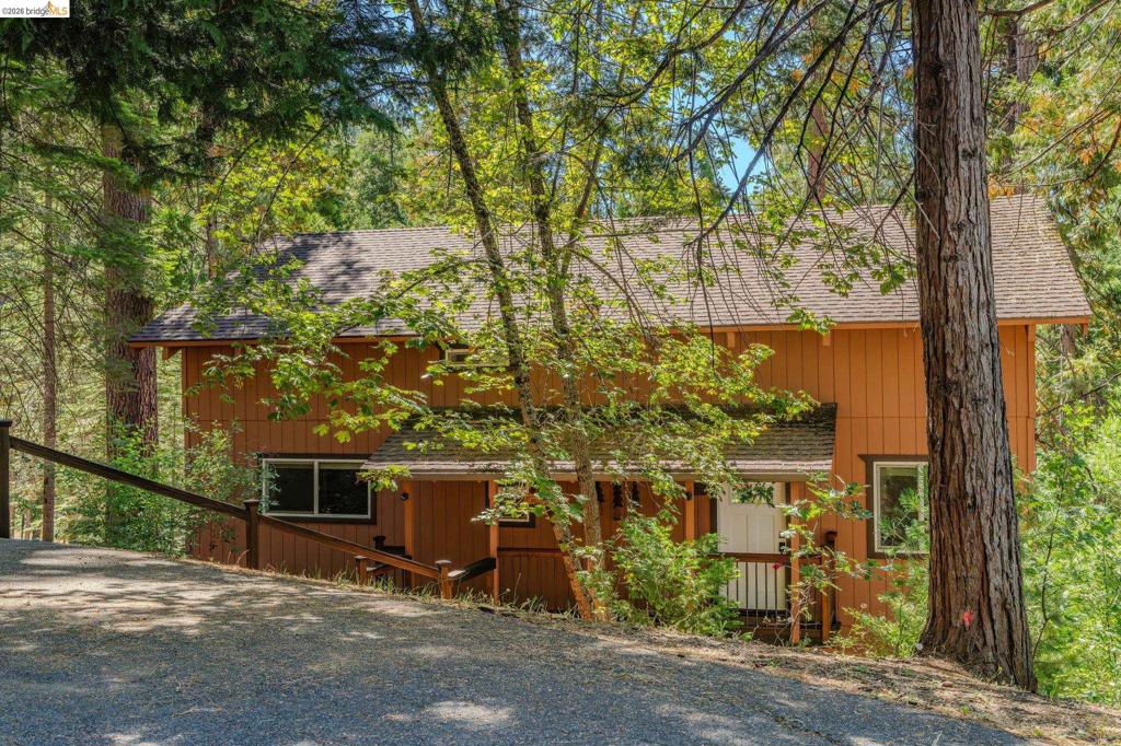 718 Mauna Kea Dr Property Photo 1