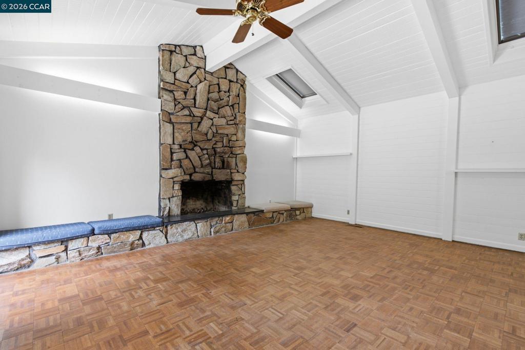 220 Hemme Ave Property Photo 13