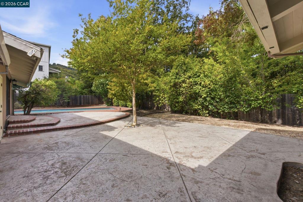 220 Hemme Ave Property Photo 30