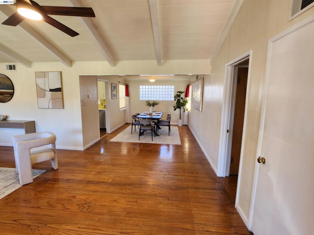 22590 Norwood Dr Property Photo 4