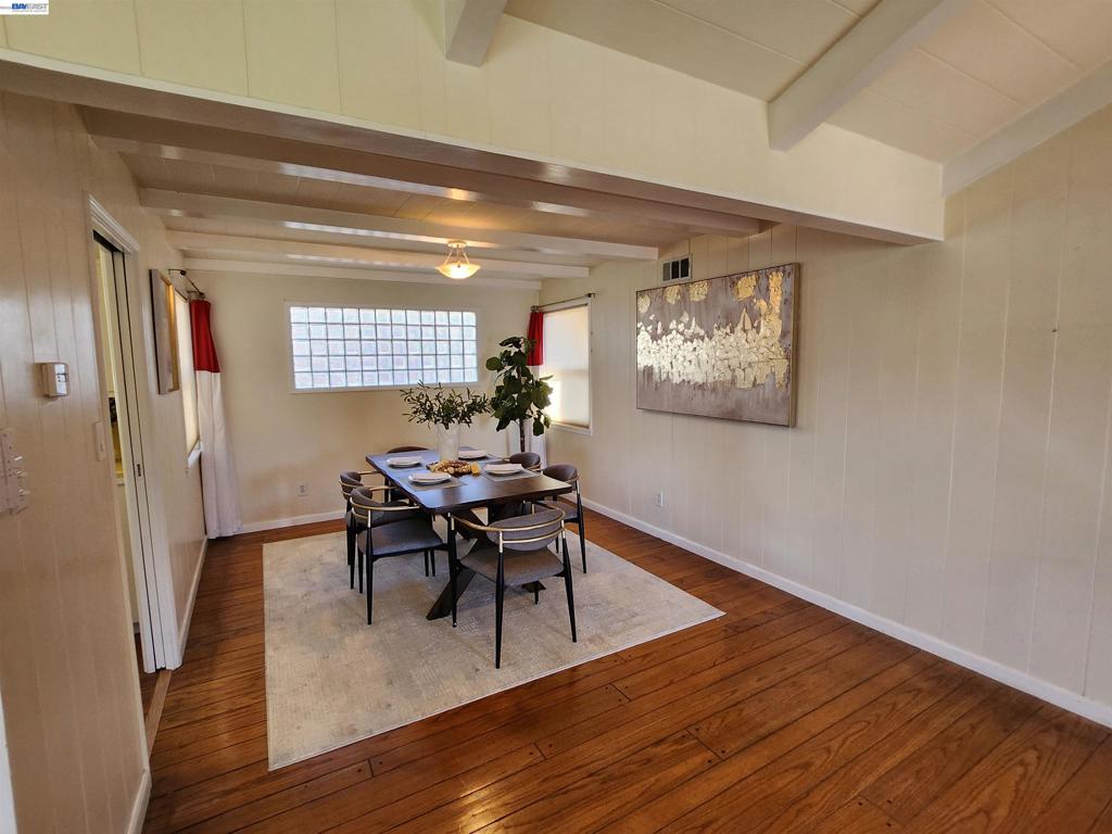 22590 Norwood Dr Property Photo 5
