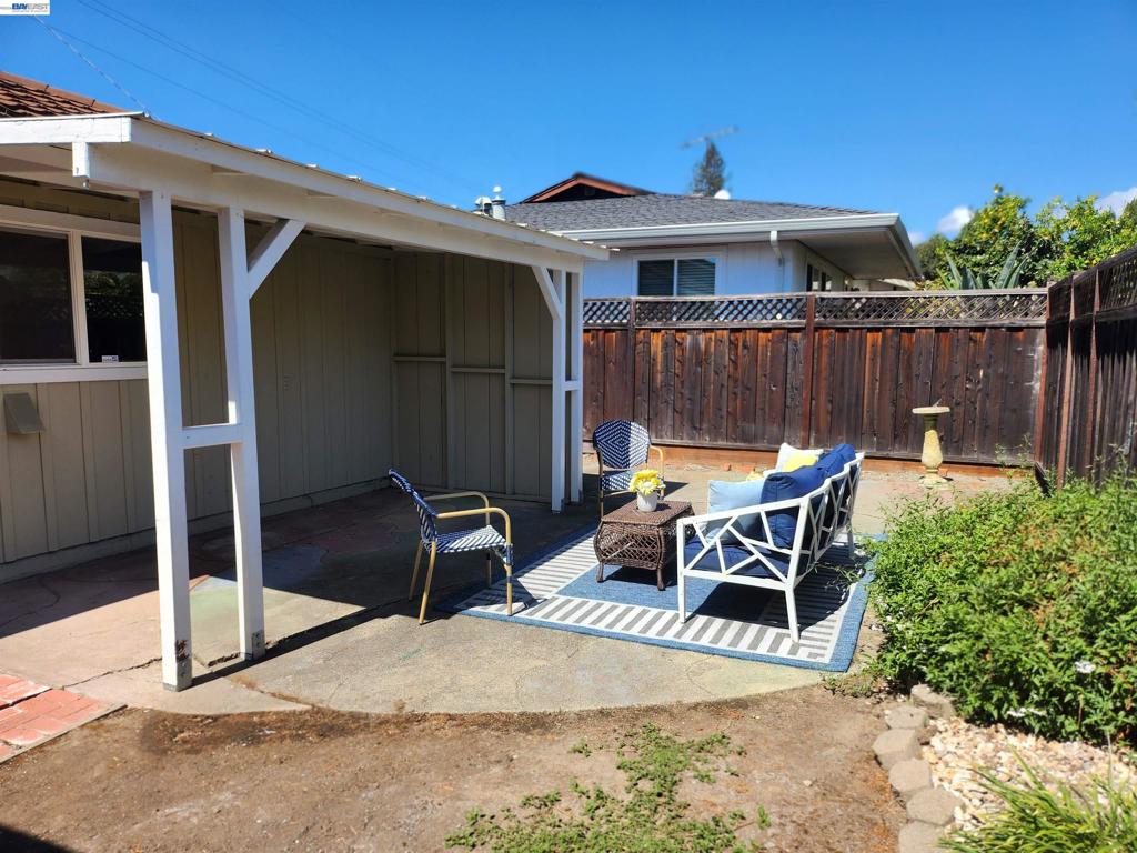 22590 Norwood Dr Property Photo 14
