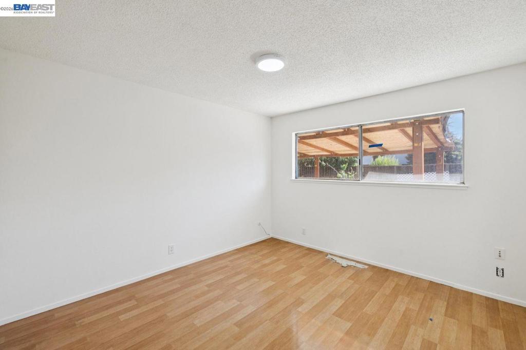 1712 Morrill Ave Property Photo 18