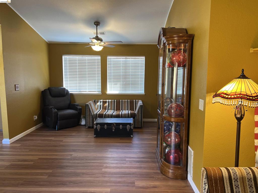 1800 Santa Fe St Property Photo 7