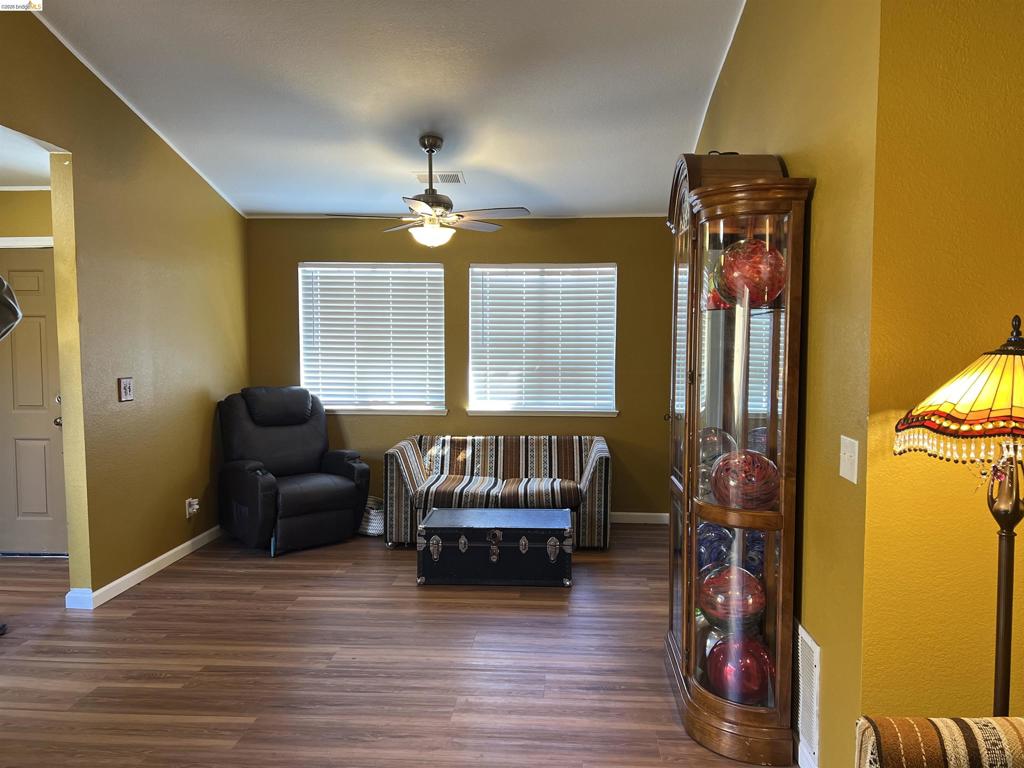 1800 Santa Fe St Property Photo 19