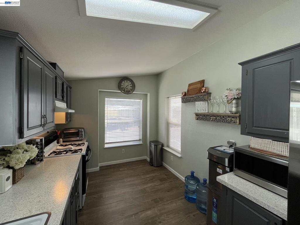 817 Sundial Circle Property Photo 13
