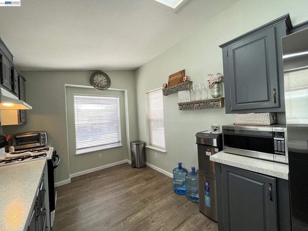 817 Sundial Circle Property Photo 16