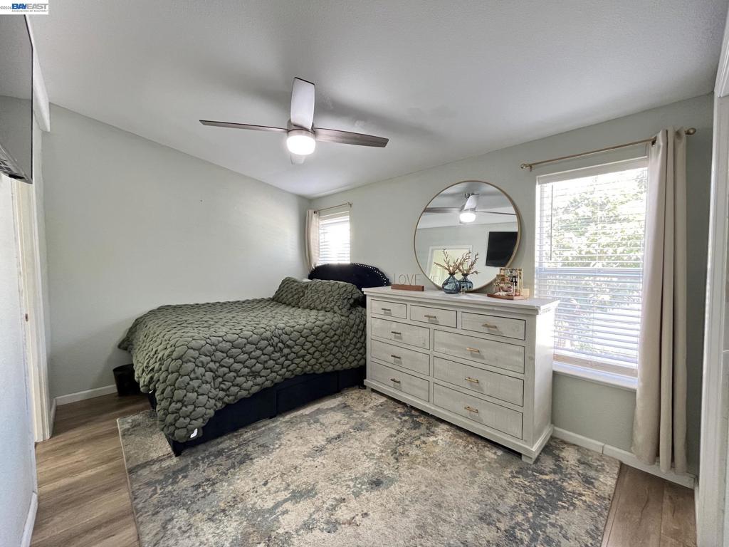 817 Sundial Circle Property Photo 24