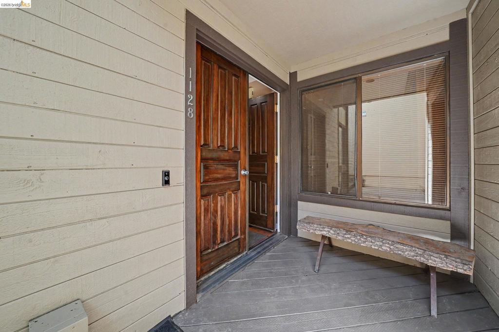 1128 Fairway Ct Property Photo 9