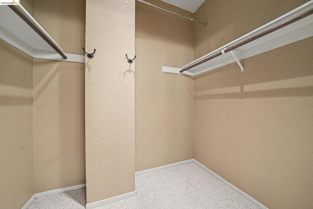 1128 Fairway Ct Property Photo 37