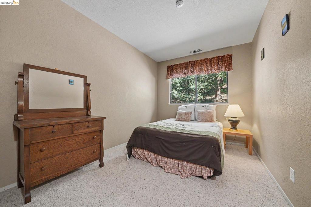 1128 Fairway Ct Property Photo 42