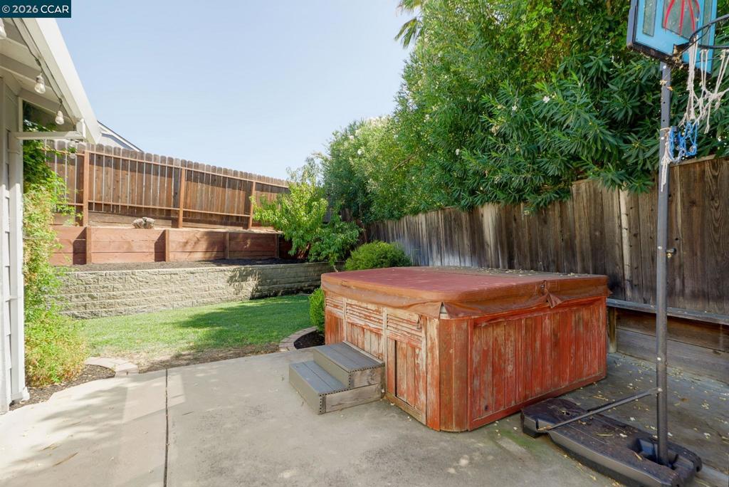 1628 Kingsly Drive Property Photo 32