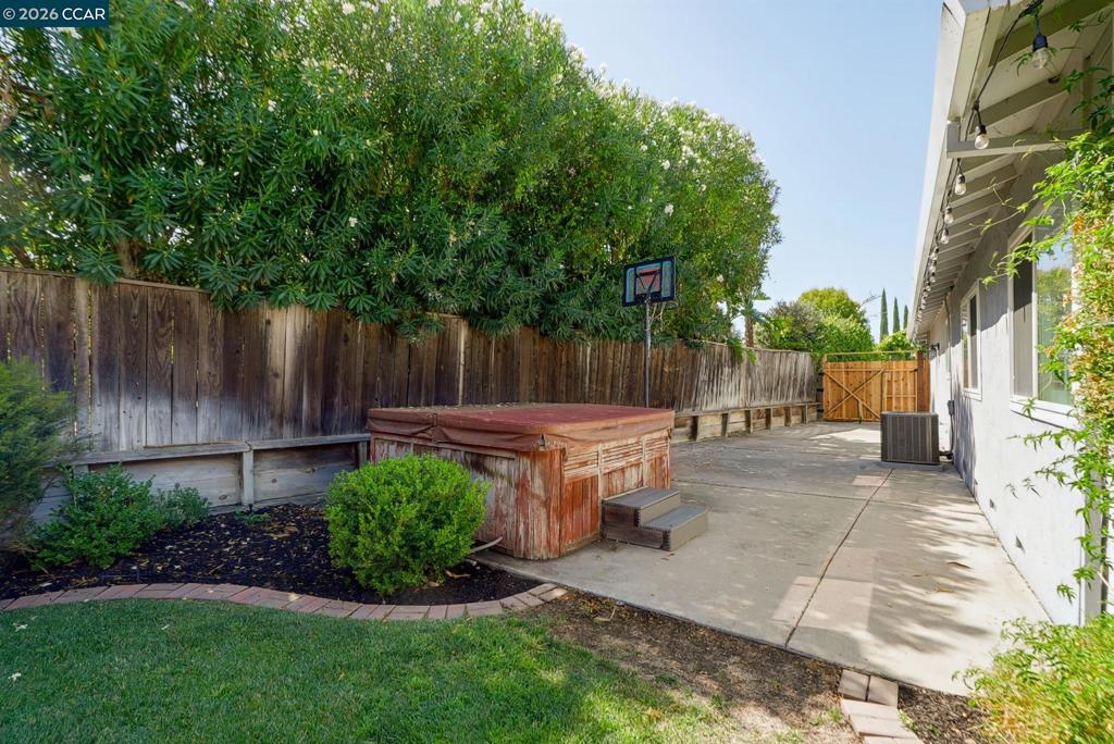 1628 Kingsly Drive Property Photo 33