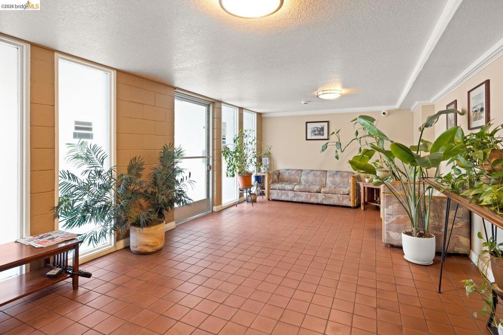 385 Jayne Ave 109 Property Photo 18