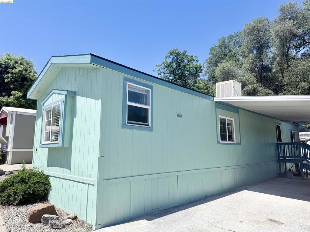 14192 Tuolumne Road Property Photo 12