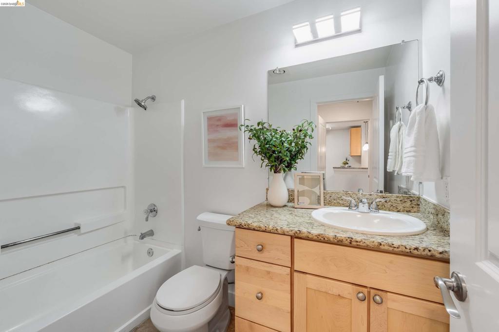6400 Christie Ave 4118 Property Photo 12